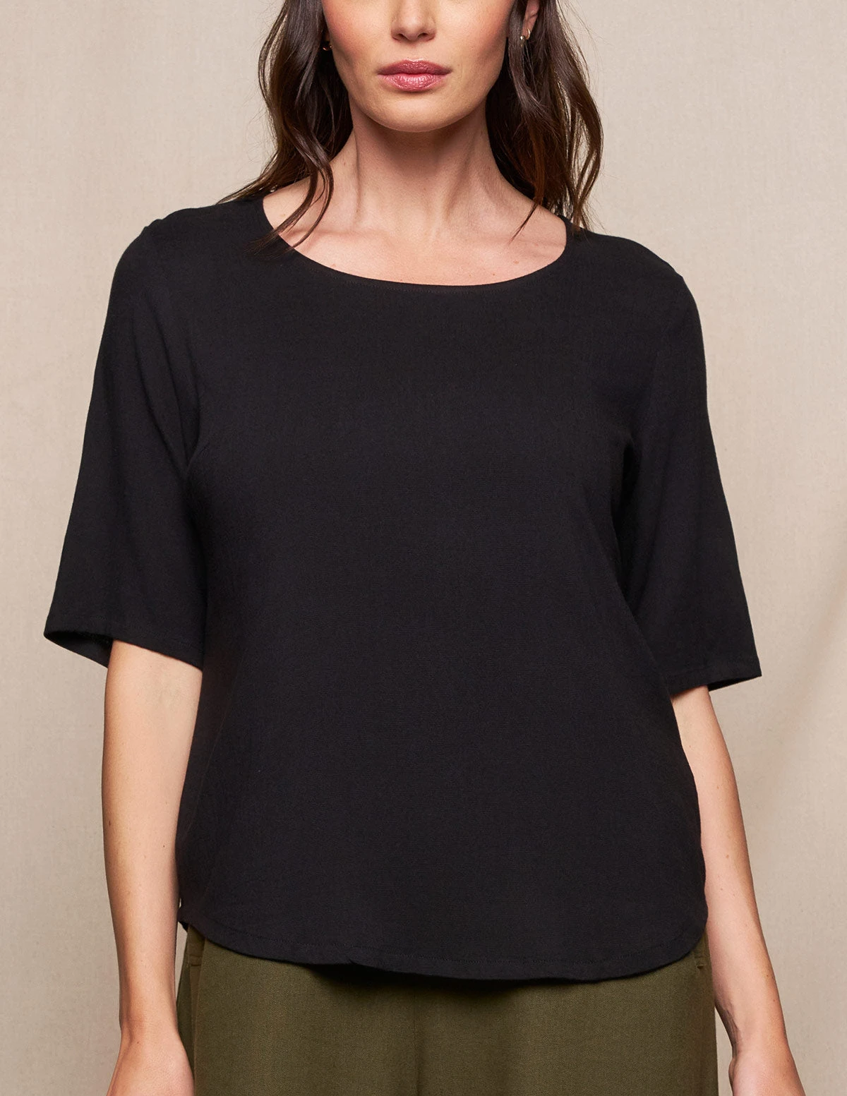 Linen / Bamboo Half Sleeve Top - Black 5 Linen / Bamboo Half Sleeve Top - Black - Image 3