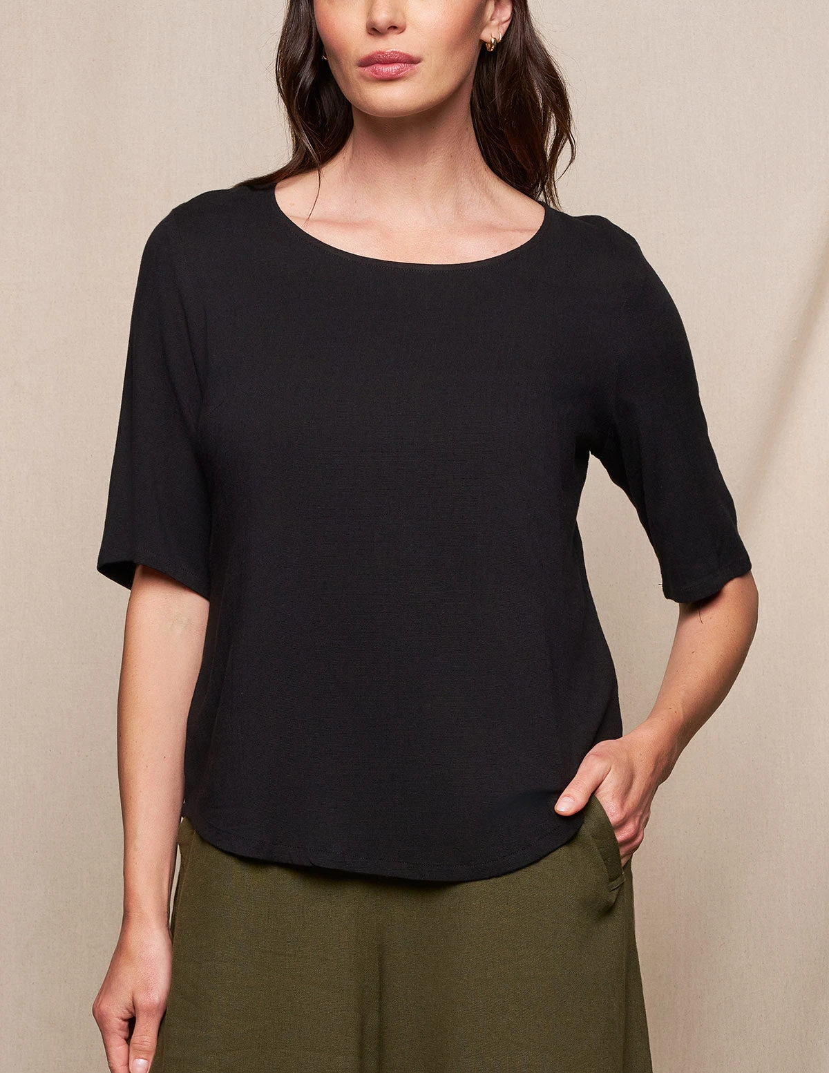 Linen / Bamboo Half Sleeve Top - Black 3 Linen / Bamboo Half Sleeve Top - Black